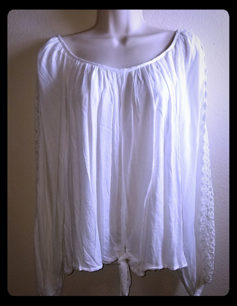 💲SALE 💲Leah - Tie Crochet Tunic